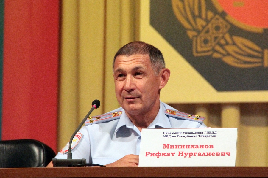 Рифкат Минниханов уходить с дороги не собирается