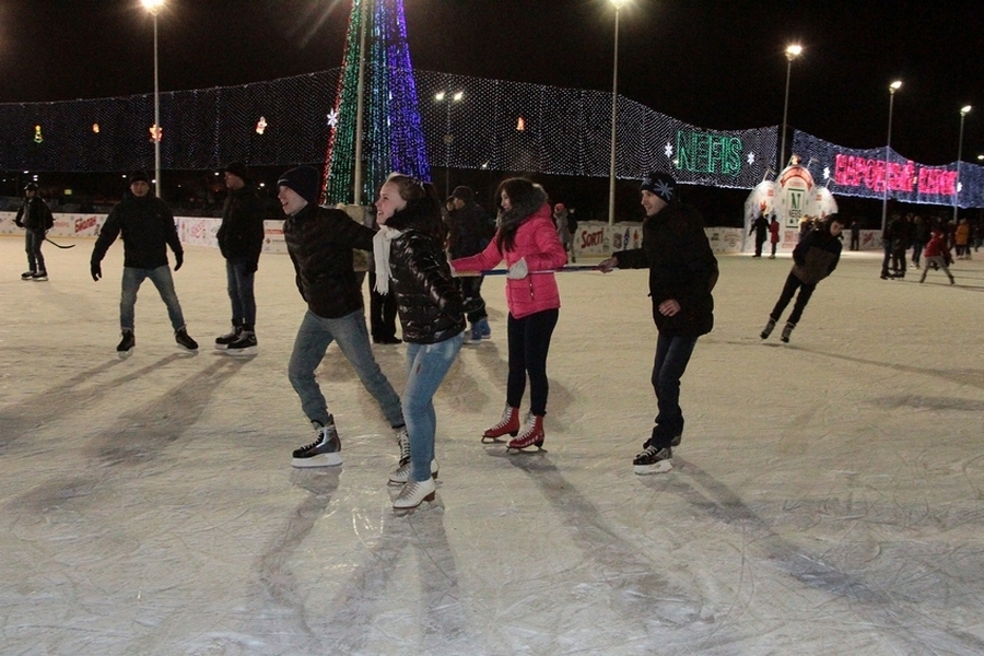 Народный каток зовет!