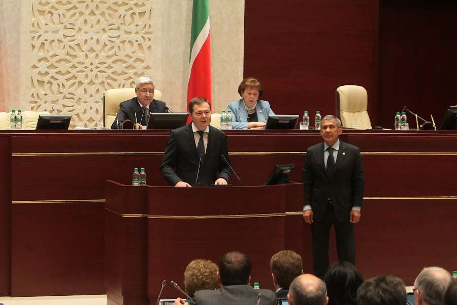 Фарид Мухаметшин предложил отмечать укороченные праздники двойной порцией виски