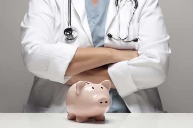 Главврачи-богачи в Татарстане живут не на зарплату