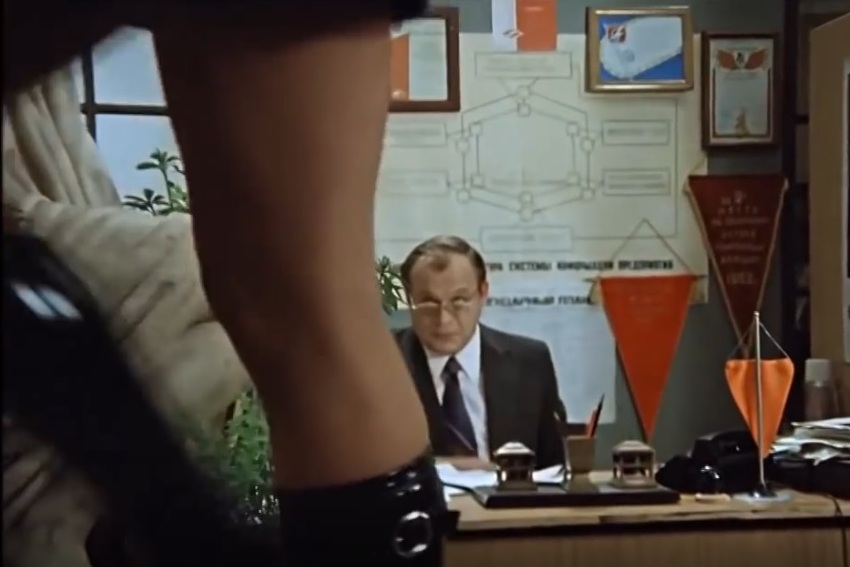 «Это же визуальное изнасилование!»: премии для женщин в юбках в компании Татарстана оскорбили феминисток