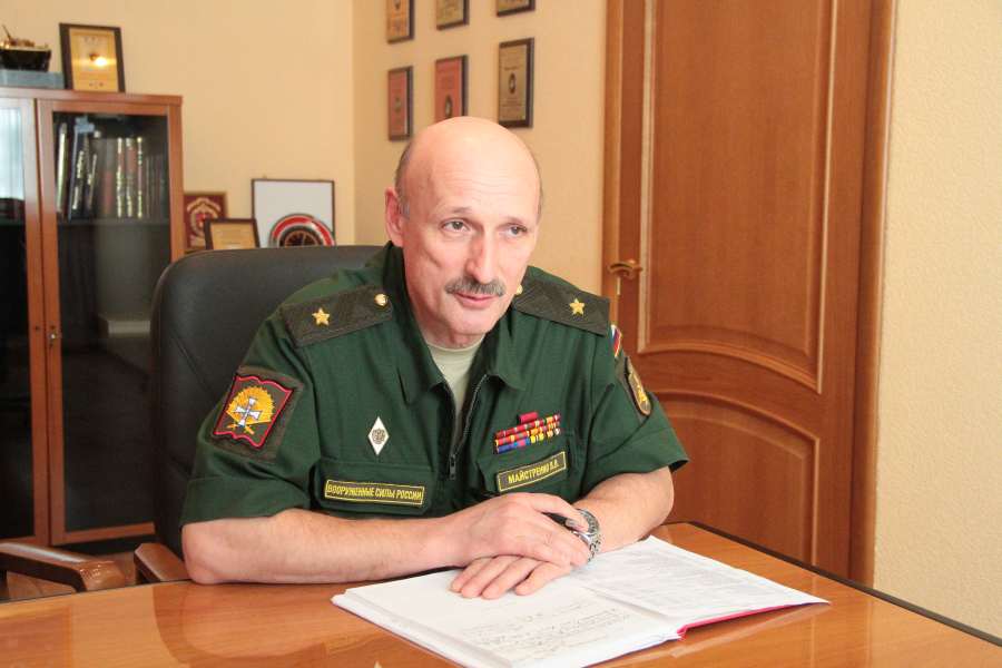 В танковом - новый начальник