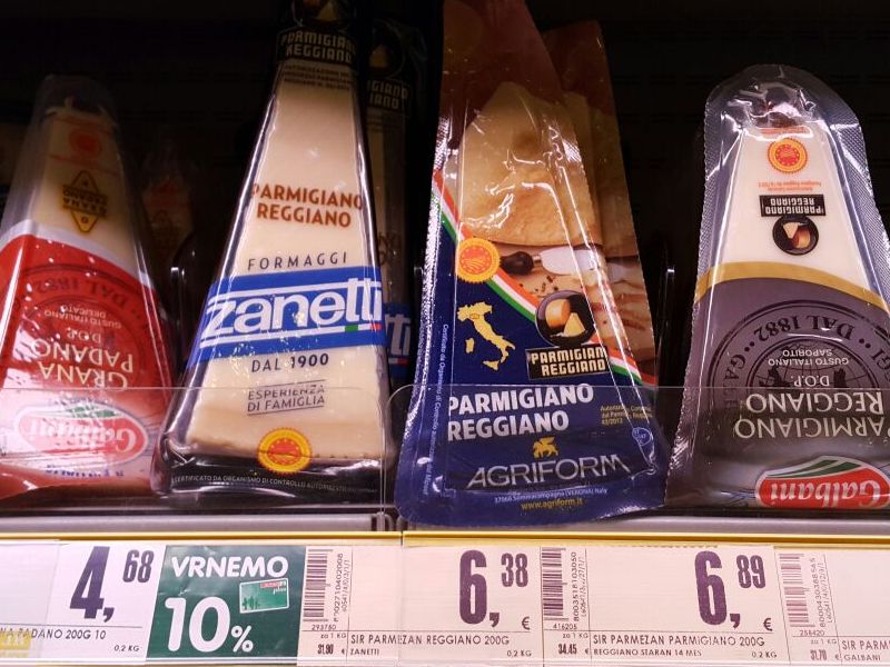 Санкционные продукты из Европы казанцам доставляют на заказ
