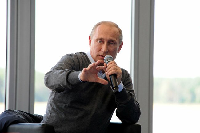 Путин подарил Татарстану президента