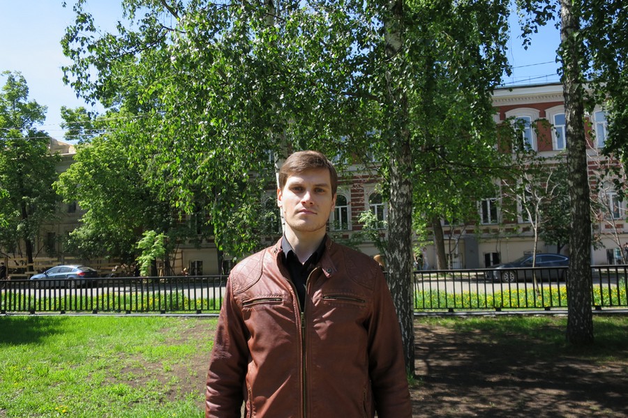 Казанский учитель обличает руководство школы: «Детей делят на «белых» и «черных»