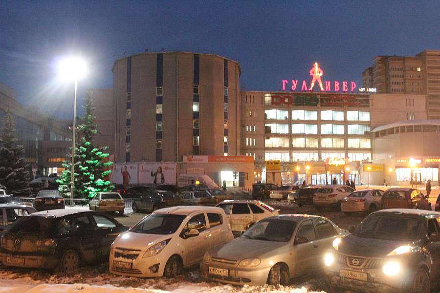 Заехать на парковку у ТЦ «Савиново» и «XL» казанцам поможет суд?