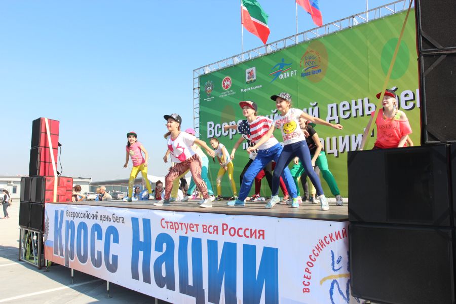 У стадиона Kazan-Arena прошел «Кросс нации-2014»   