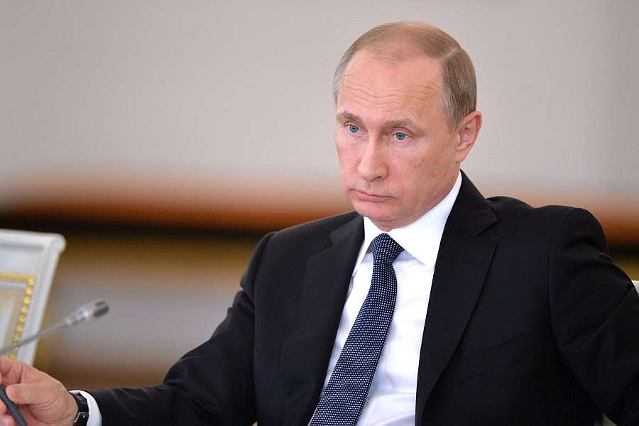 Владимир Путин: количество уроков национального языка в школах растет за счет уроков русского