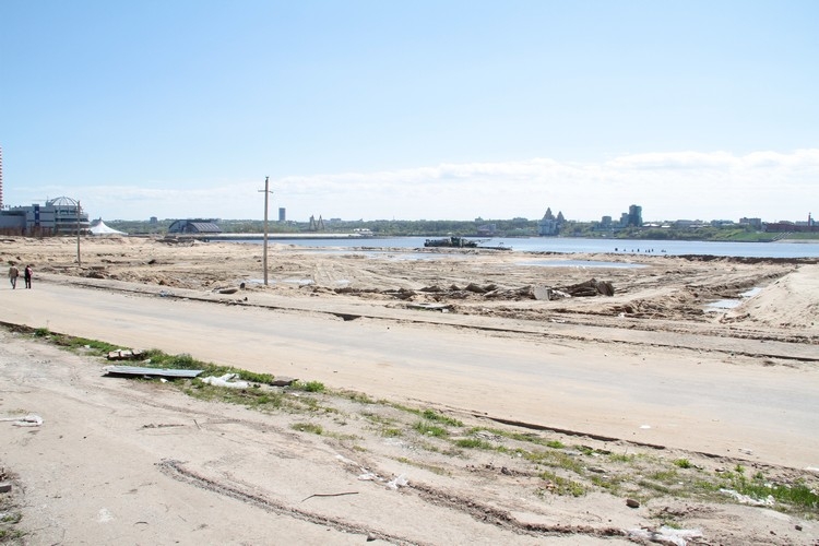 Пока чиновники спят, Казанку засыпают