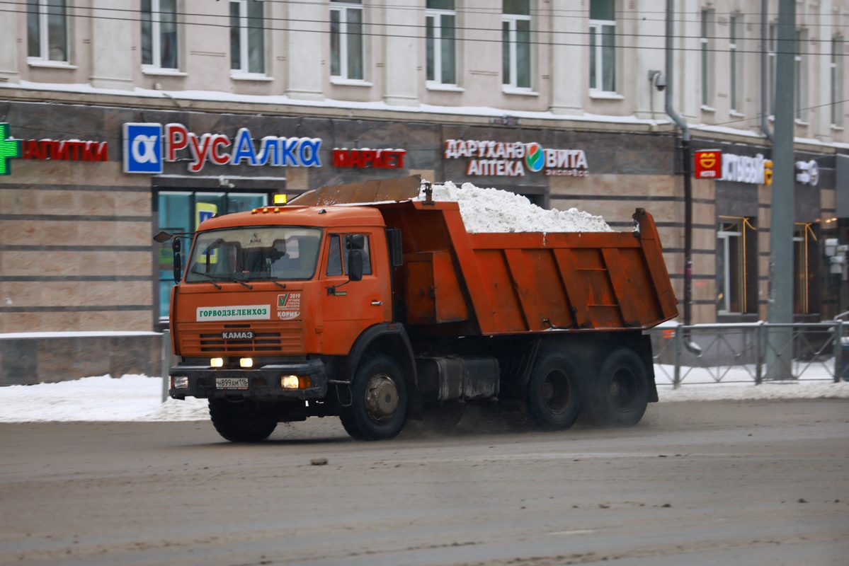 На праздники в Казани вдвое увеличится количество снегоуборочных бригад