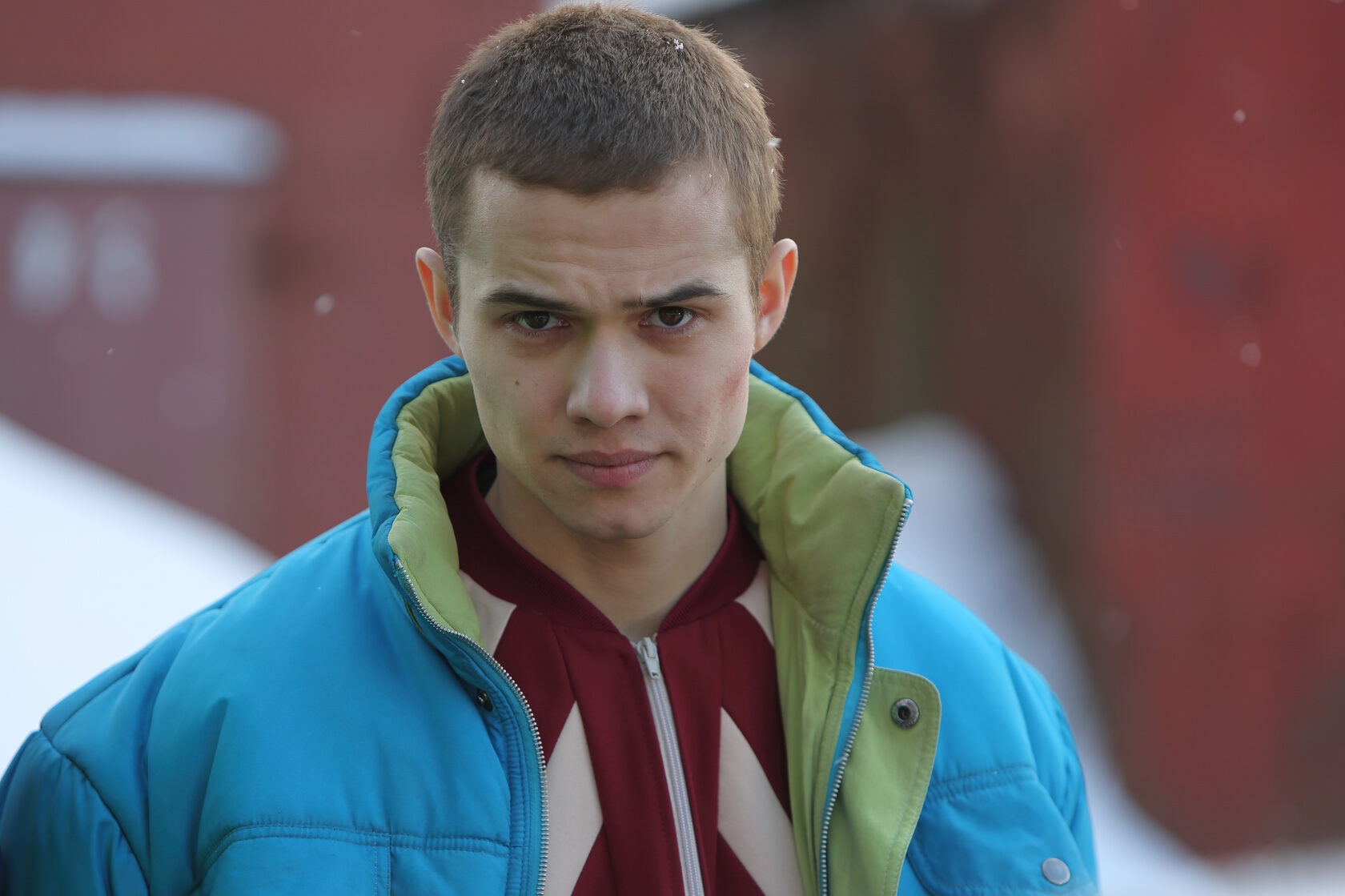 Актер сериала «Слово пацана» посетил родную школу в Татарстане