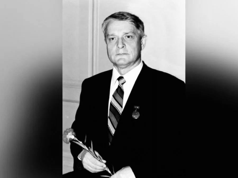 Ушел из жизни автор идеи герба Татарстана Назым Ханзафаров