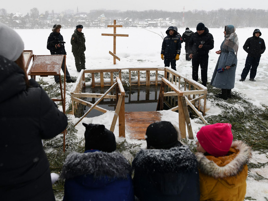 Терапевт Людмила Лапа рассказала об опасности купания в проруби