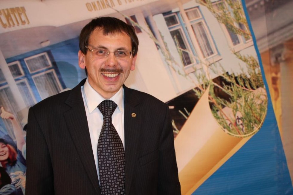 Экс-директор челнинского филиала КФУ Макаров задержан за взятки