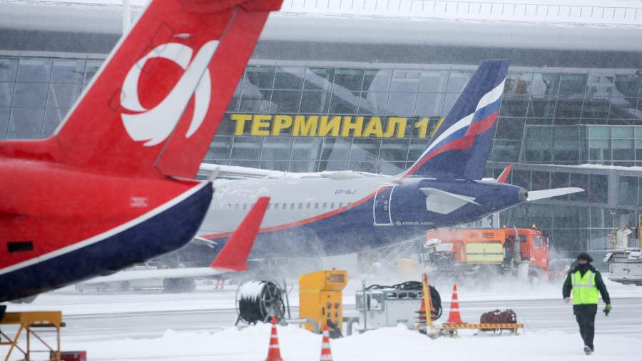 В Казани совершил вынужденную посадку самолет из Перми