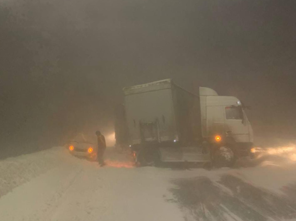 Массовое ДТП на М-7 возле Шали спровоцировало многокилометровую пробку