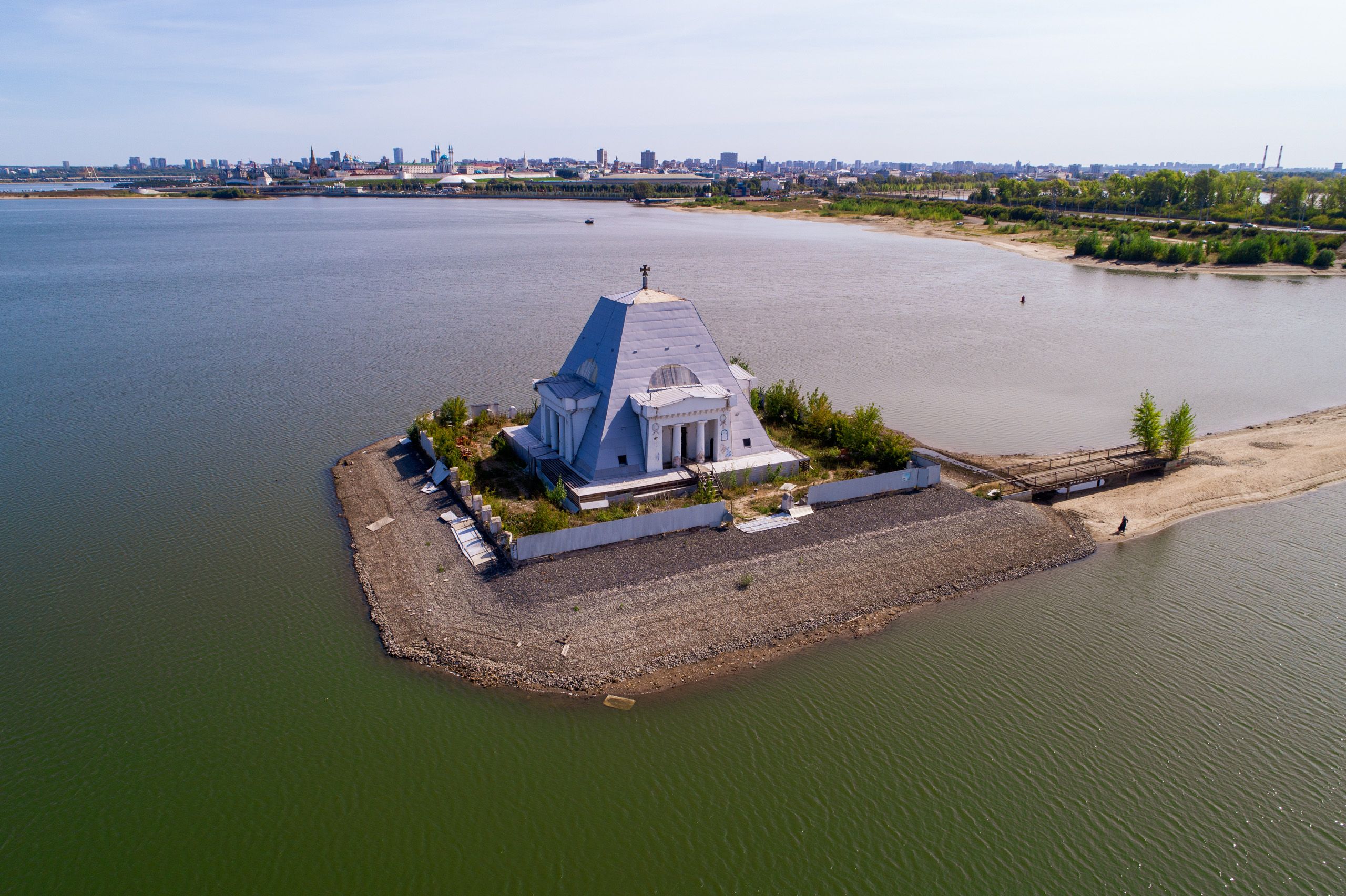 На реставрацию памятника павшим воинам в Казани выделят 150 млн рублей