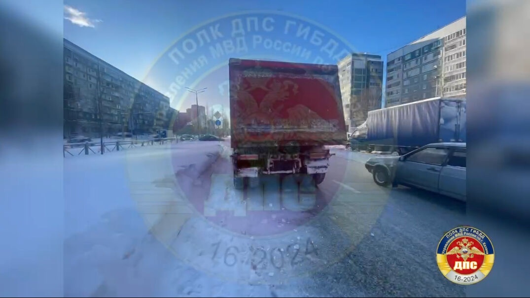 Грузовик сбил пенсионерку на пешеходном переходе в Казани
