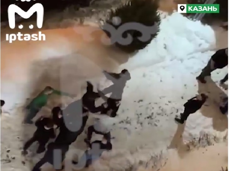 Прокуратура проверяет факт драки возле бара Smoky People в Казани