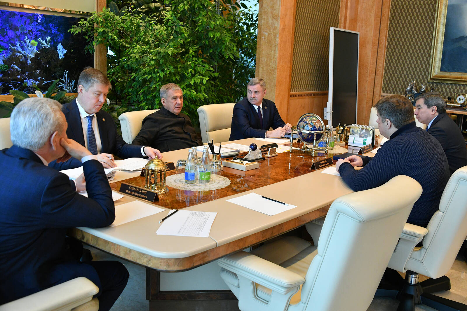 Минниханов обсудил сотрудничество с главой Росавтодора