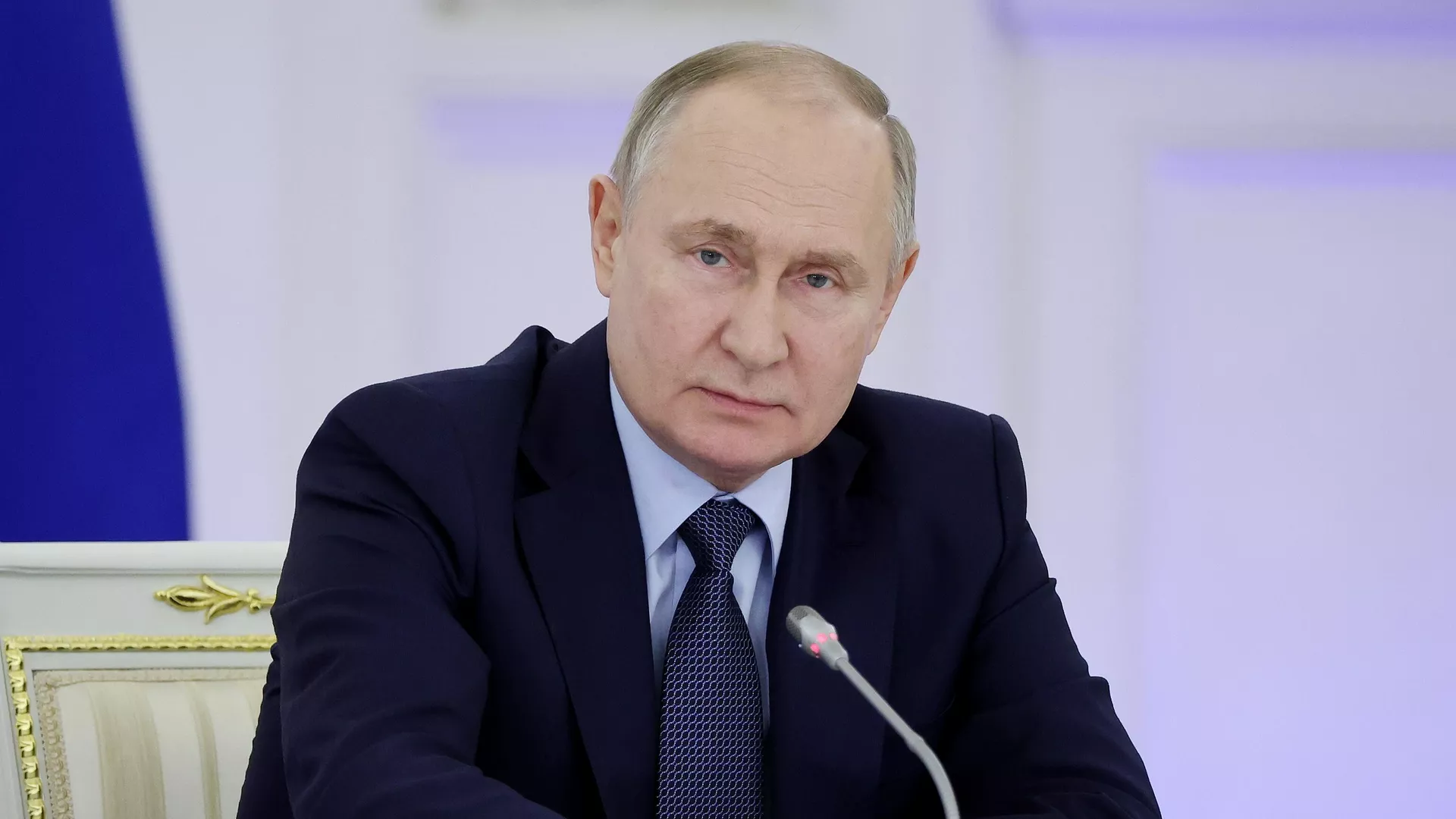 Путин подписал закон о конфискации имущества за фейки о ВС РФ
