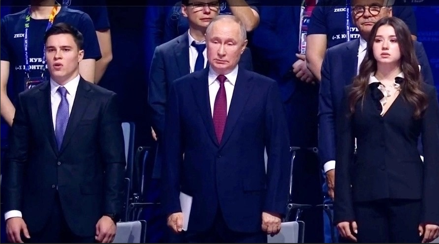 Валиева следила за открытием «Игр будущего» рядом с Путиным