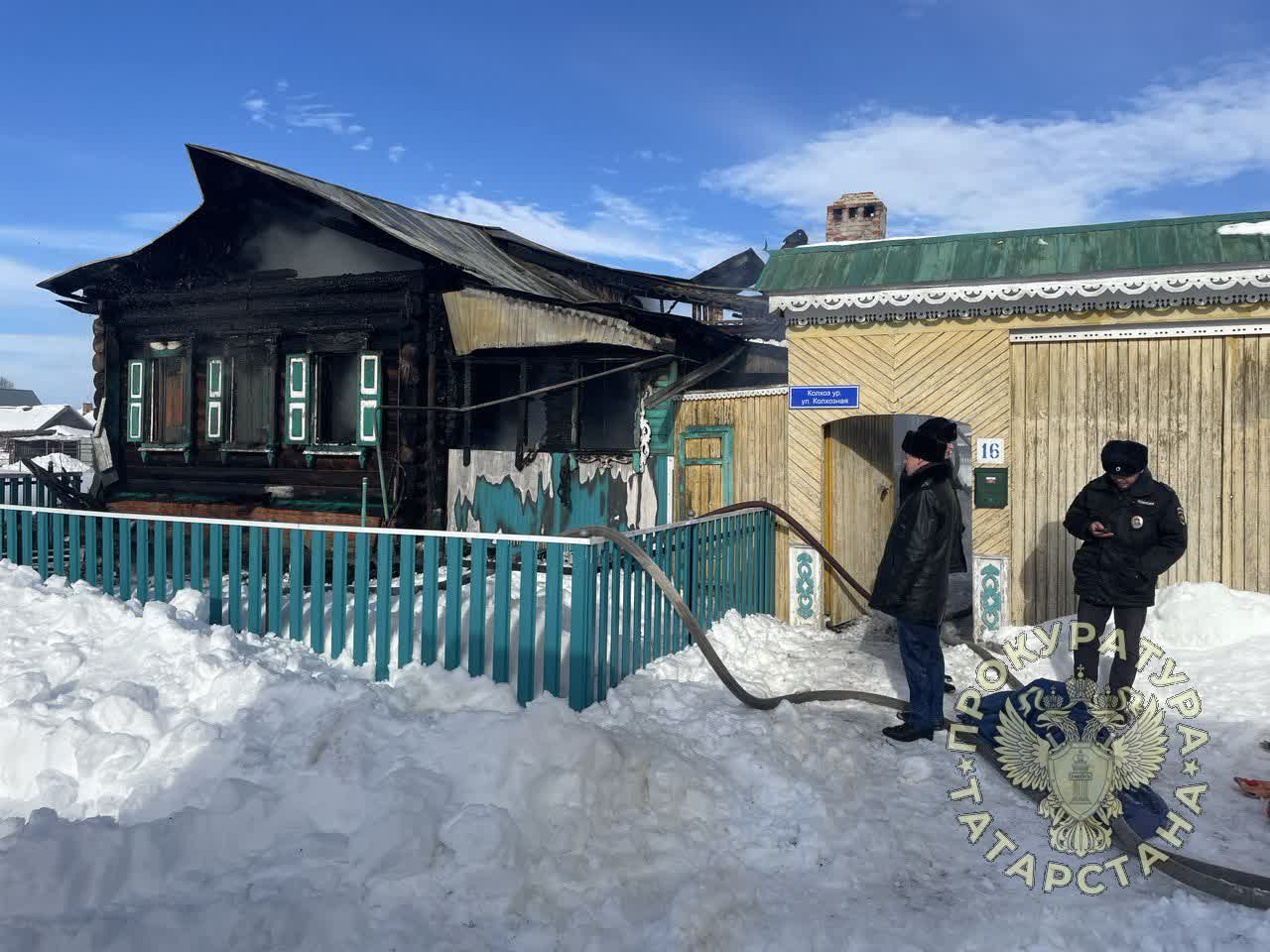 Женщина с сыном погибли на пожаре в Татарстане