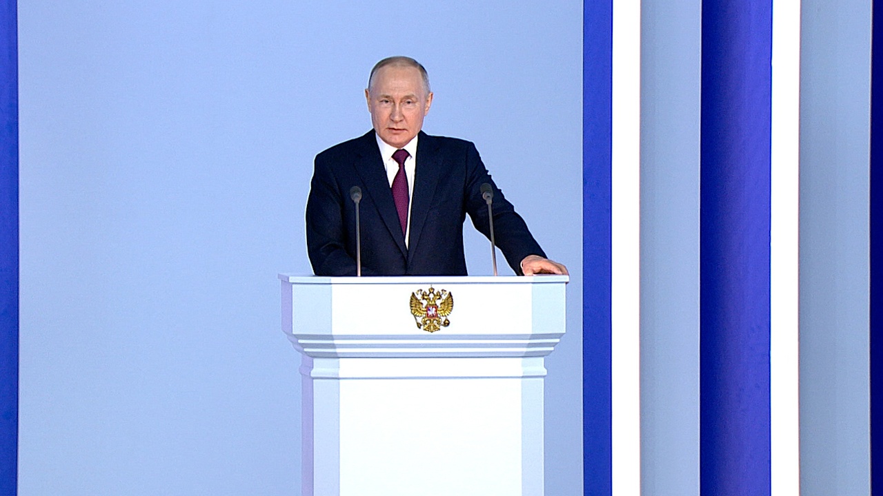Путин оценил политическую систему России как опору суверенитета страны