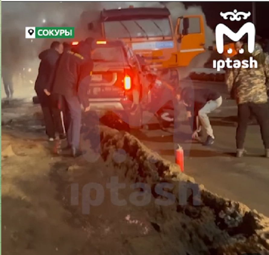 Под Казанью столкнулись КАМАЗ и внедорожник, водитель погиб