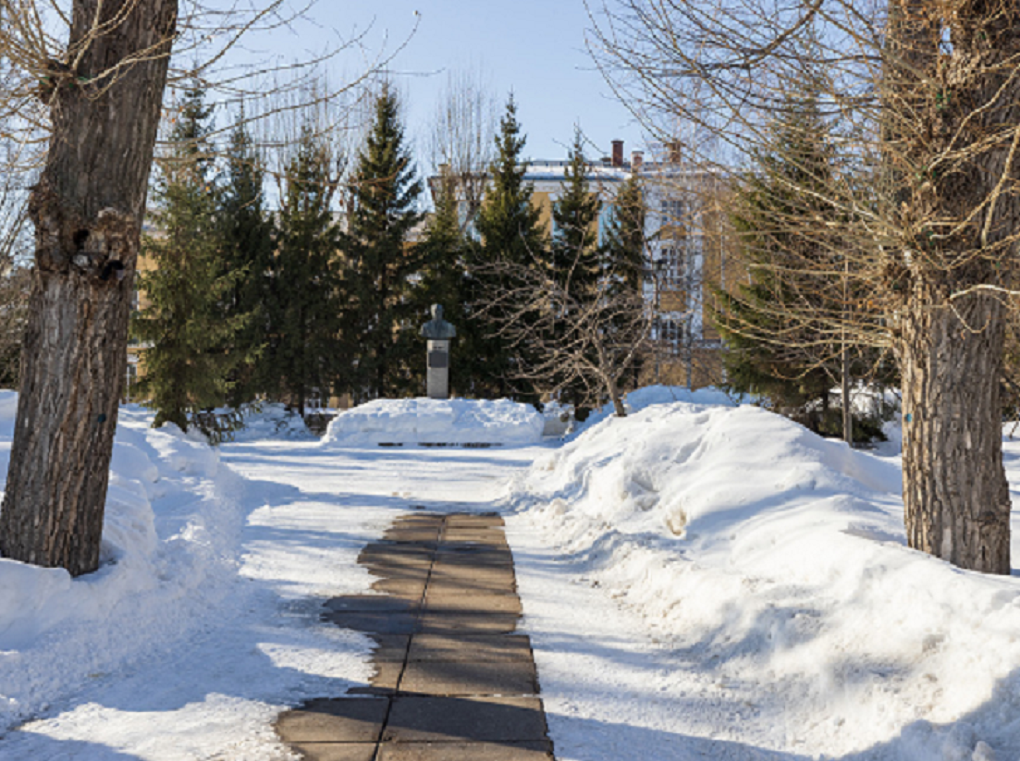 В Казани начали благоустраивать исторический сквер Котельникова