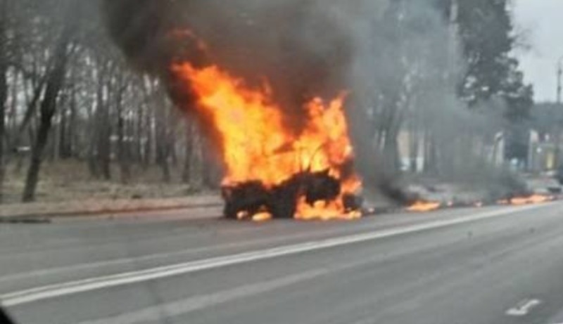 В Белгороде осколок ракеты попал в автомобиль, водитель погиб