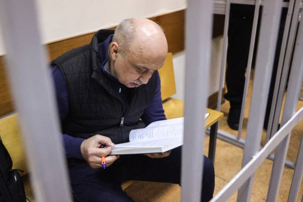 Московский суд продлил арест экс-ректору КФУ Ильшату Гафурову