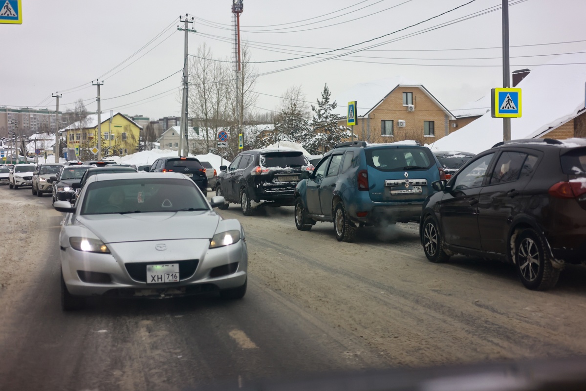 Автоэксперт рассказал, когда нужно менять зимние шины на летние