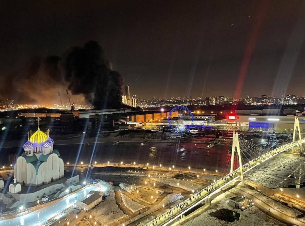 На тушение «Крокус Сити Холла» направлены вертолеты