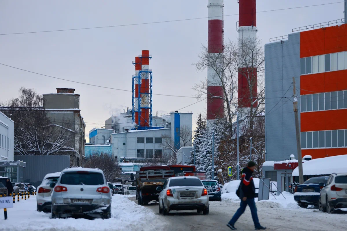 Приставы приостановили работу компании в Тукаевском районе