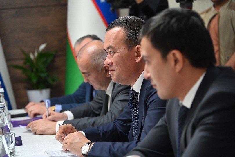 комиссия по сохранению и развитию татарского языка. гост презентация к проекту. конституция татарстана презентация. республика татарстан презентация. министр труда рт зарипова.