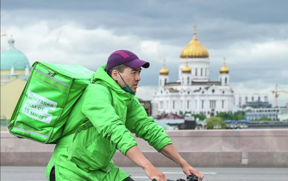 Спрос на курьеров в Казани с начала года вырос в два с лишним раза
