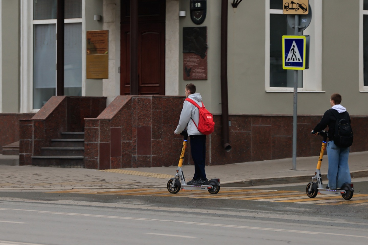 Лицевые хирурги будут перегружены работой»: эксперты о кикшеринге в Казани