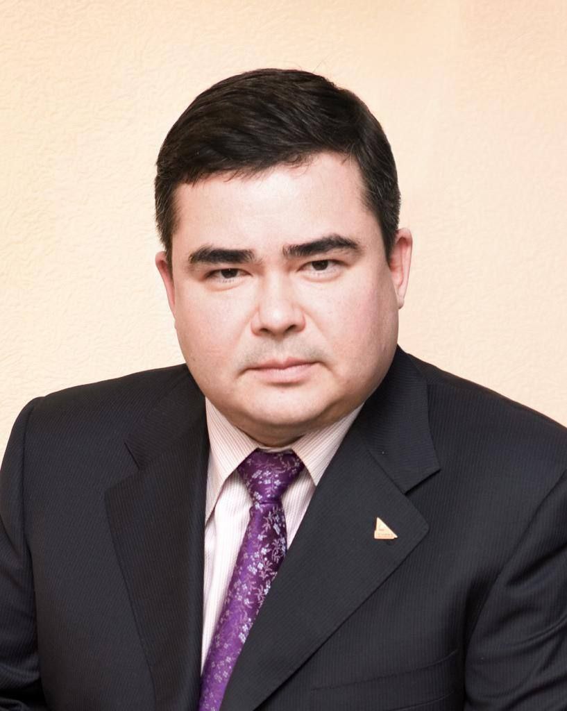 Эдуард Зяббаров: «Повышение НДФЛ с 1 миллиона рублей затрагивает средний класс»