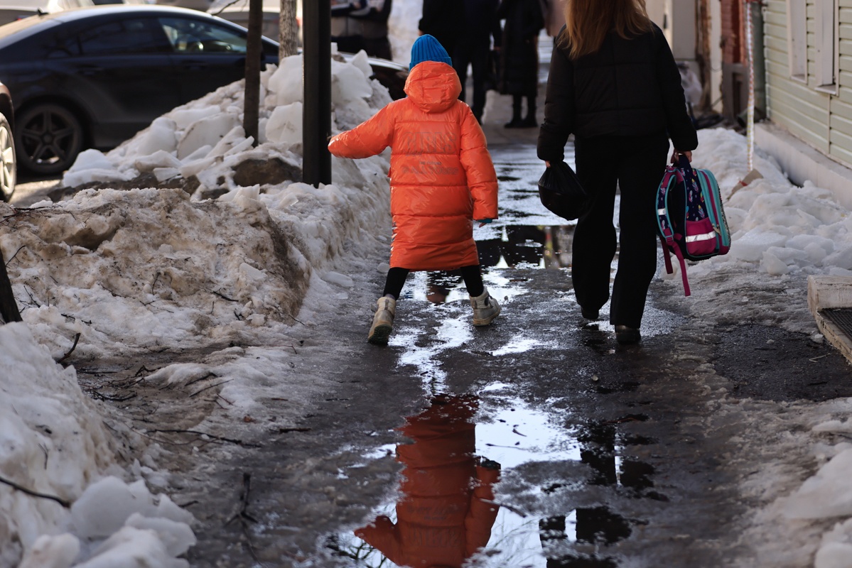 Рабочую неделю для многодетных родителей хотят сократить до 35 часов