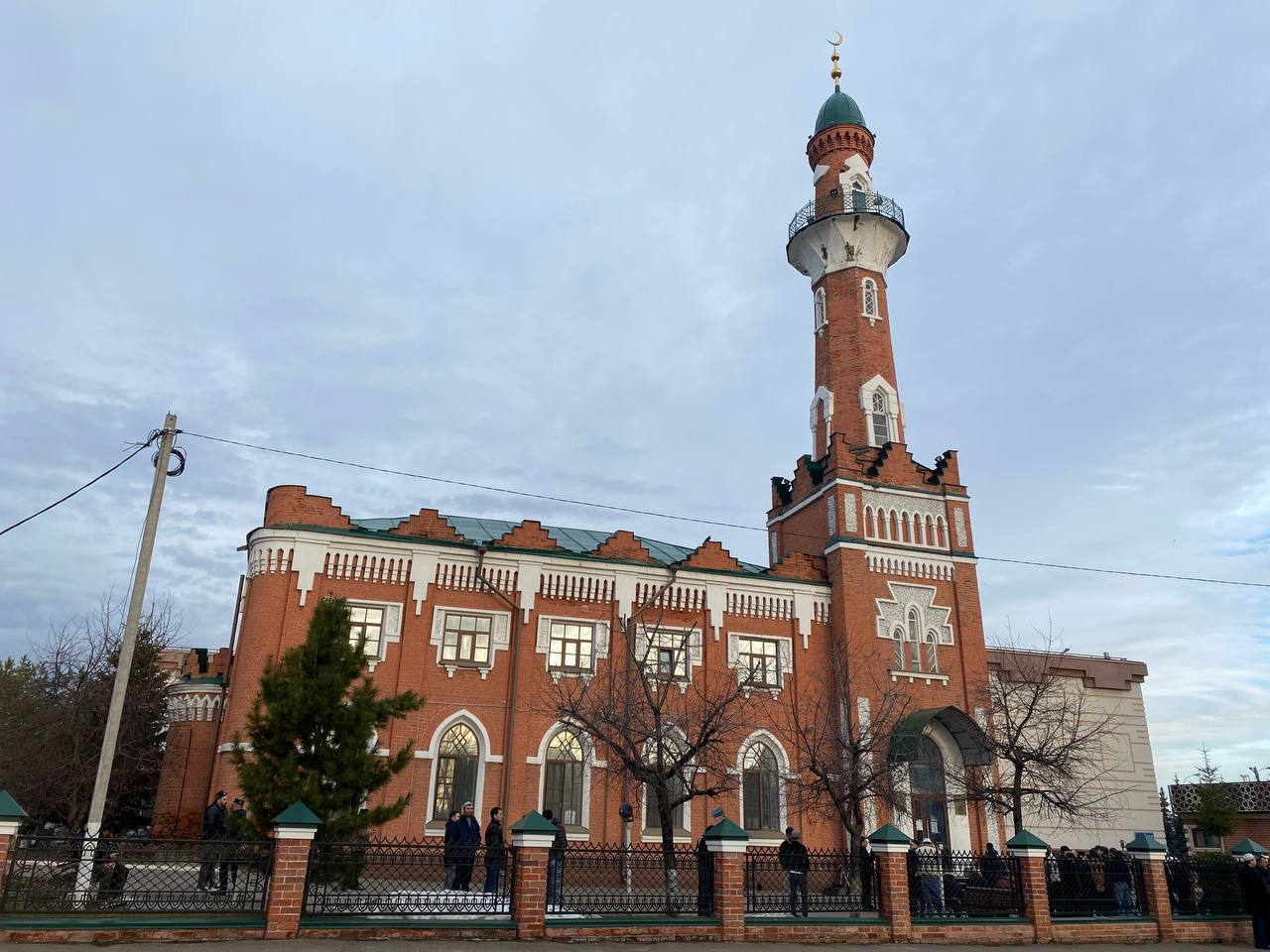 На Ураза-байрам в Казани просили помнить о Всевышнем и мире между народами