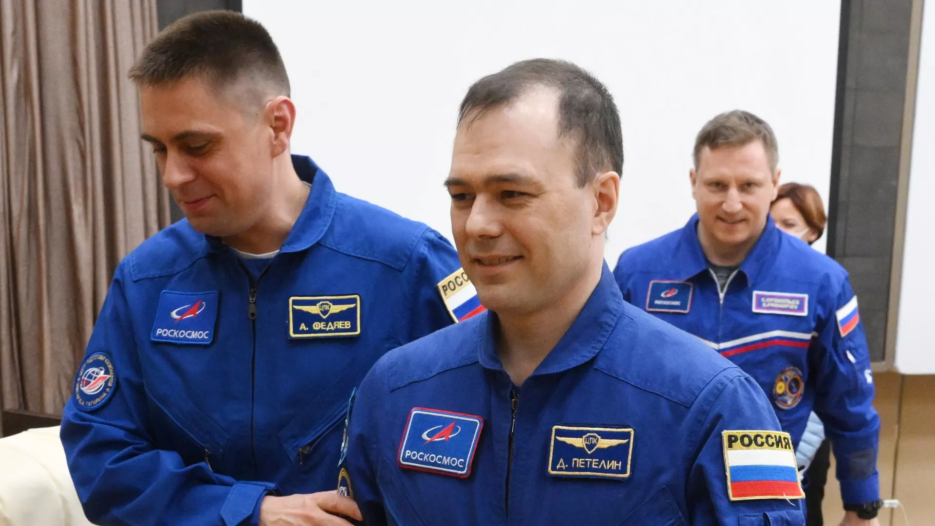 Путин присвоил звание «Герой России» космонавтам Петелину и Федяеву