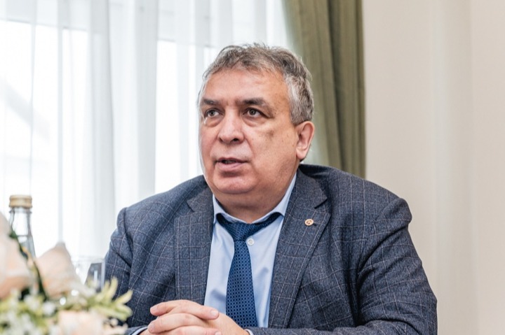 Адвокат планирует запросить для профессора КФУ Хайрутдинова домашний арест