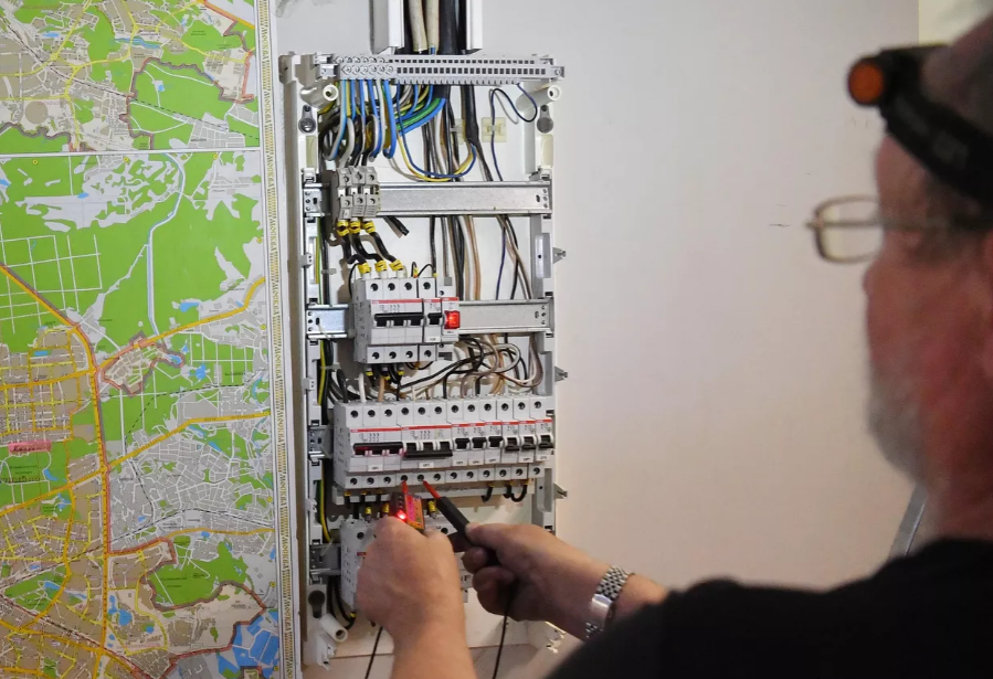 Дома Московского района Казани останутся до вечера без света