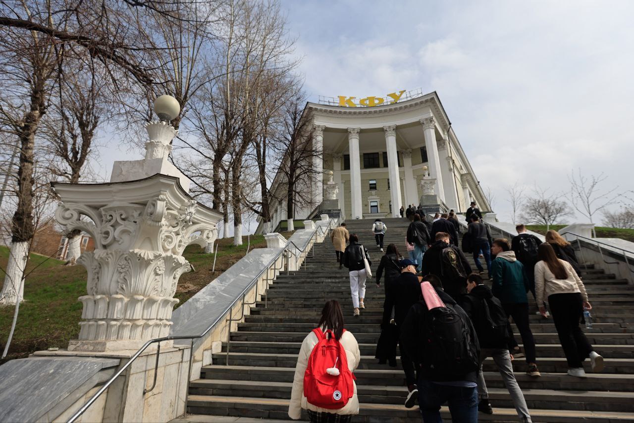 Аналитики назвали популярные вузы у абитуриентов Татарстана