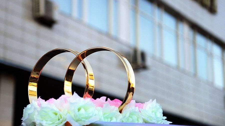 Мошенники начали продавать бронь в загсах на красивую дату