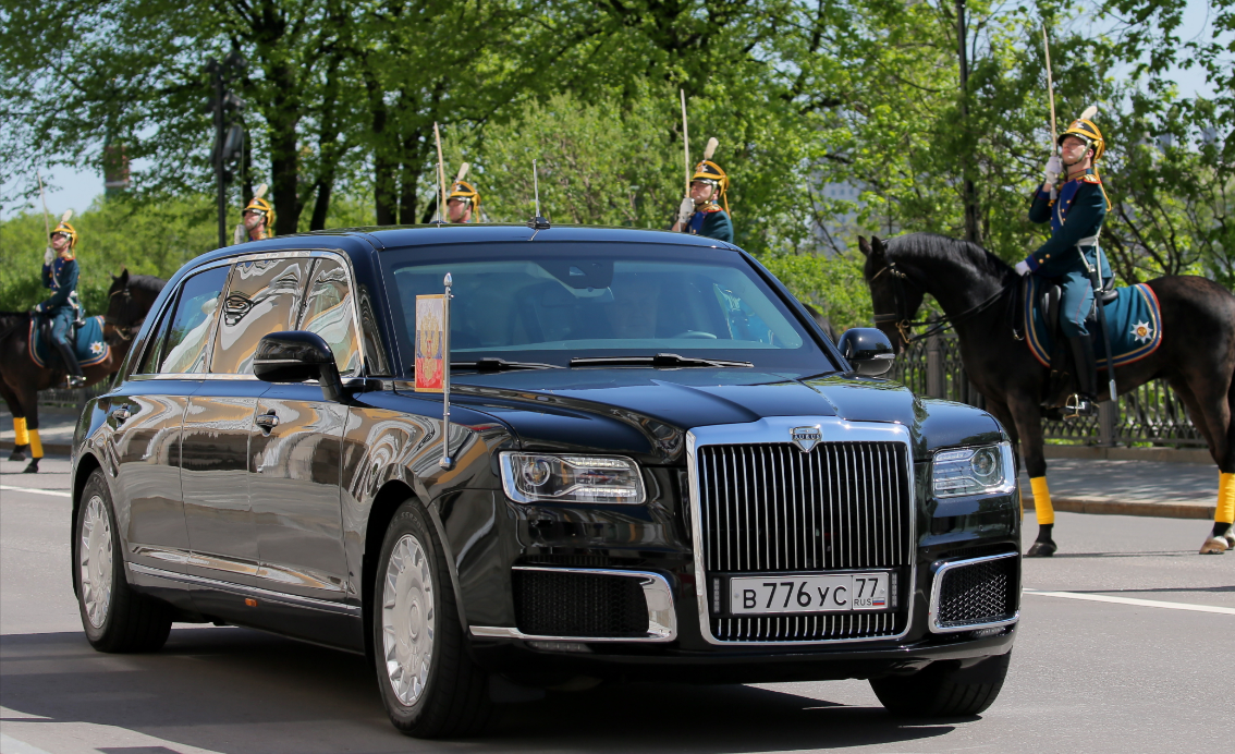 Путин приедет на инаугурацию на новом Aurus