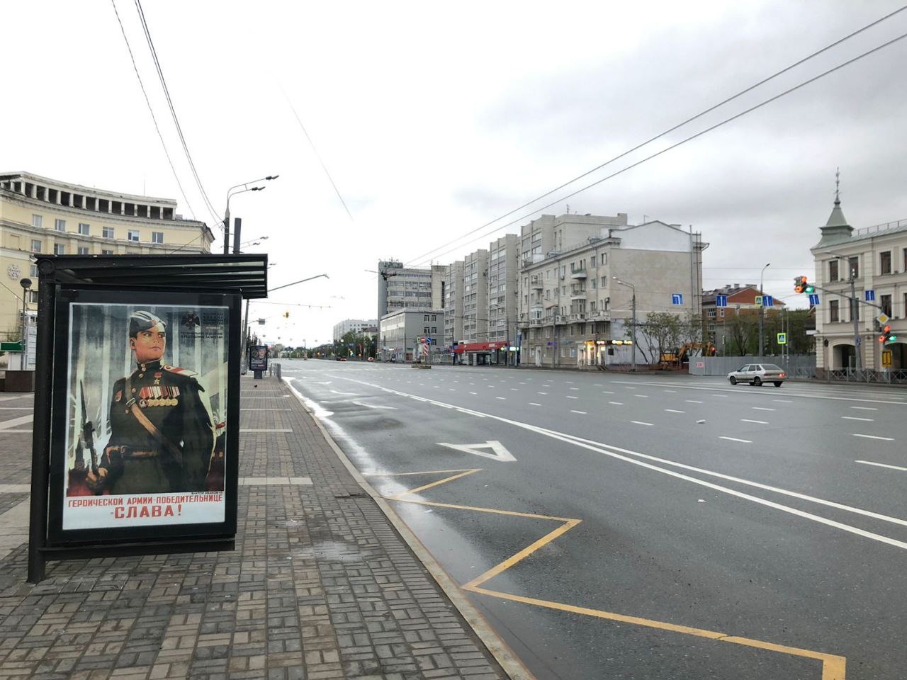 По Казани развесили плакаты, посвященные Дню Победы