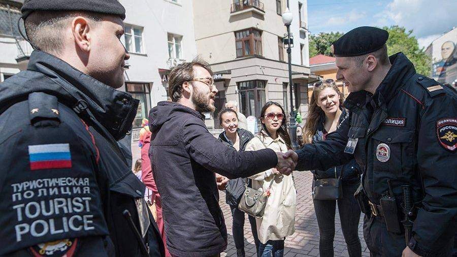 Казанцам рассказали, для чего по улицам ходит туристическая полиция