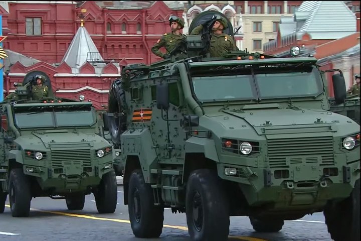 КАМАЗ представил новые бронеавтомобили на параде Победы